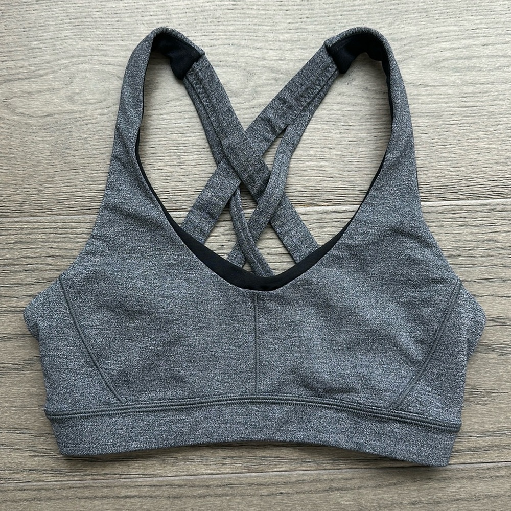 Lululemon Women’s Sports Bra